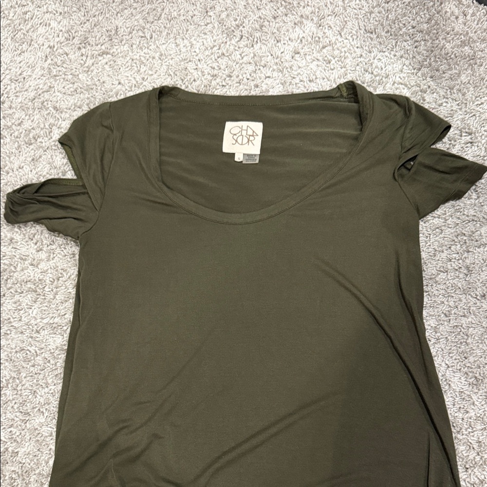Chaser Olive Green Women's Top Size Small
